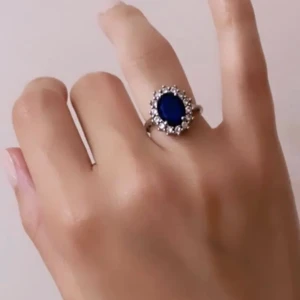 Blue sapphire silver ring - 18mm 925 stamp