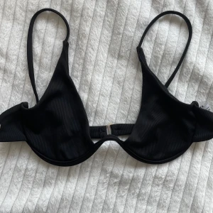 Bikini💓 - Köpt på Sellpy, men är ordinarie från Shein😊