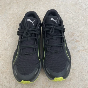 Puma sportskor - Puma sportskor, man har använt de tre gånger annars de är nya 