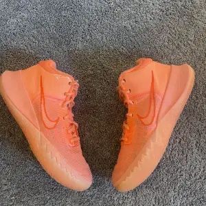 Orange Nike kyrie 4 