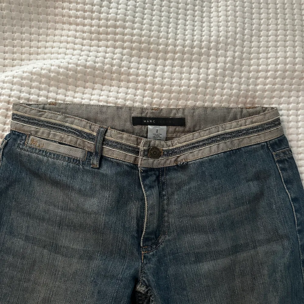 Lågmidjade vintage jeans från Marc Jacobs. Storlek 34. . Jeans & Byxor.