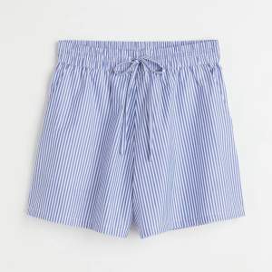 Blåvit randiga shorts från HM🫶🏼