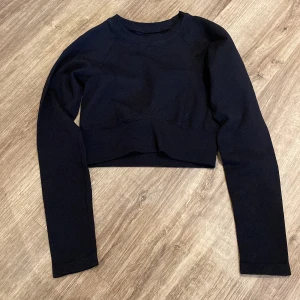 Svart top  - Svart top från stadium i strl XXS