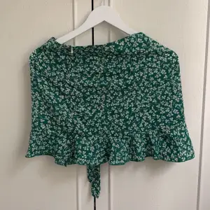 Fin grön kjol från SHEIN 