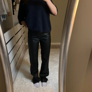 Skinnbyxor - Supercoola skinnbyxor från zara💌