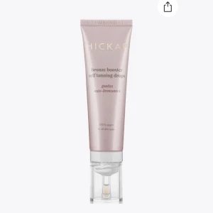 Hickap Tanning Drops - Säljer nu dessa Tanning drops från Hickap då de ej kommer till användning✨🌷 Man droppar bara ner nåra droppar i sin kräm o så får man en glowig taned look🤩💕 Testad 1 gång. Hör av dig vid funderingar🤗 Nypris 169kr