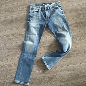 Jeans  - Använd några gånger 