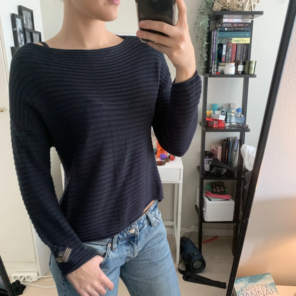 Gullig tröja med tryck vid armen!