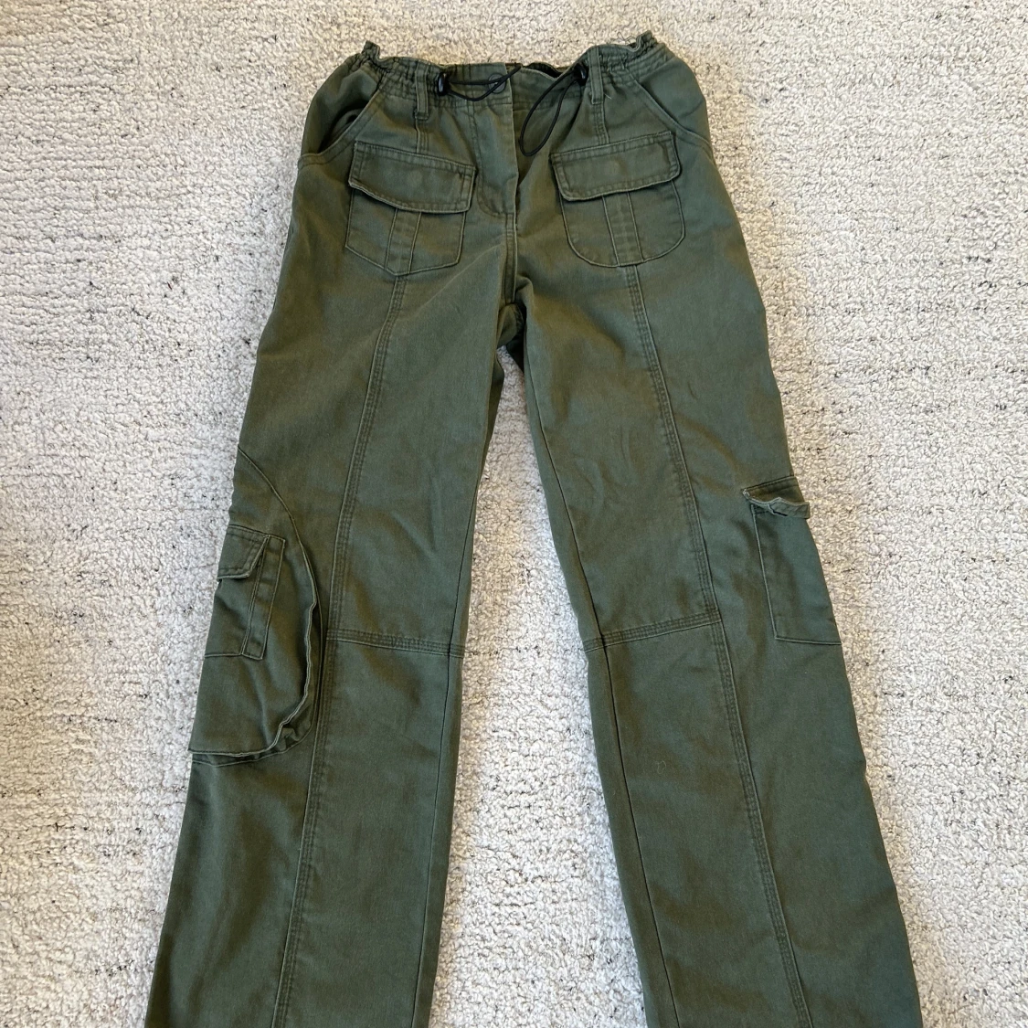 Cargopants från brandy melville  - 90