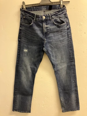 Jeans pojke - Jeans använda någon gång bara. Stolt 170