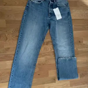 Jeans Zara, mid-rise, full length, strl 36, blå