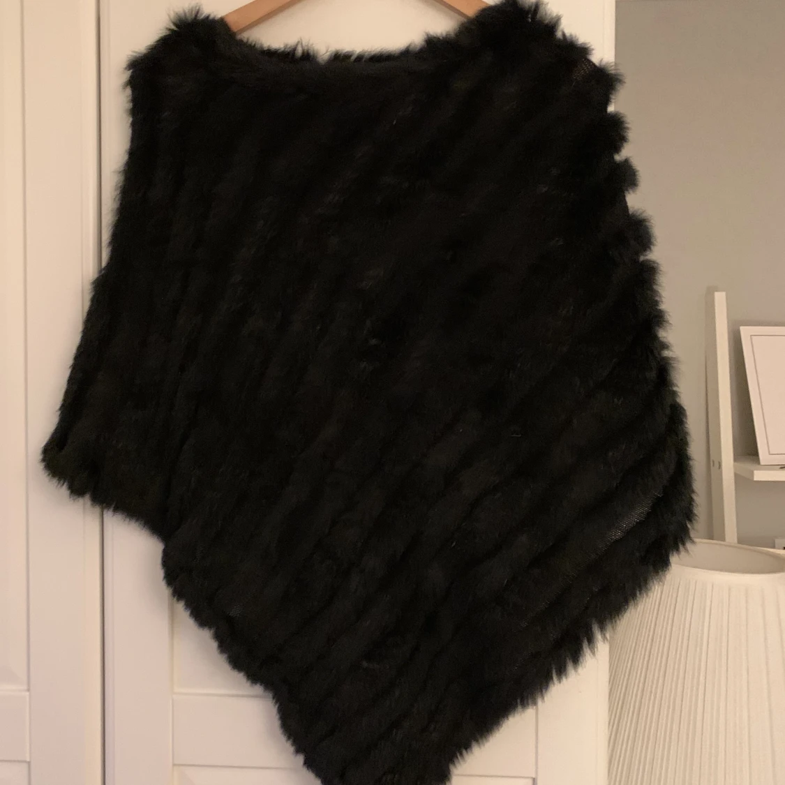 Äkta pälsponcho - 90