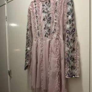 Dress from H&M, used once, open back. Stretch in the waist