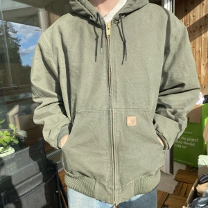 Carhartt Jacka - En schysst jacka från Carhartt! Mycket bra skick.