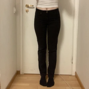 Svarta Skinny Jeans - Svarta skinny jeans i stretchigt material 🖤Pris kan diskuteras 🙌