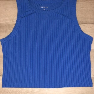 Topp - Använd en gång, rensar garderoben inför skolstarten! 