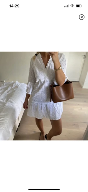 Klänning  - Söt klänning ifrån By Simone💗Nyskick!