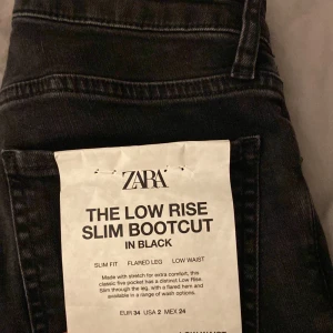 Zara low waist bootcut - Köpte dessa jeans men ångrade mig och kunde inte lämna tillbaka dom 💗