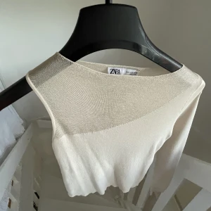 Asymmetrisk topp - Söt topp från zara🩷