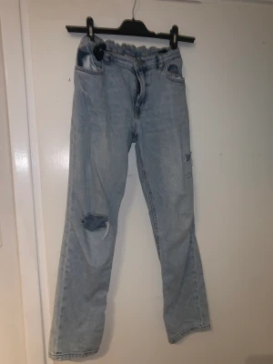 Jeans  - Blåa jeans 