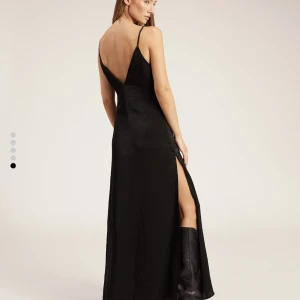 Klänning  - Nypris 915kr Aldrig använd💛