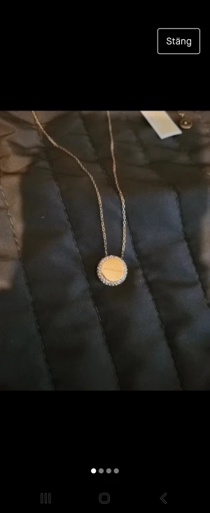 Halsband Michael Kors - Fin guldig halsband MK