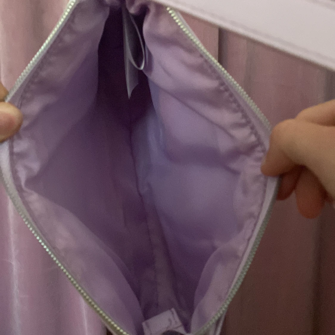 Pastelllila axelväska🌸💜 - 90