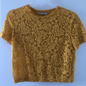 Zara topp/T-shirt  - Orange zara topp, perfekt skick