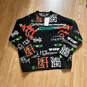 Bershka crewneck  - Unik crewneck från bershka som är aldrig använd condition 10/10