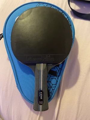 Pingisrack och väska  - Pingisrack 4 star och en pingis väska 