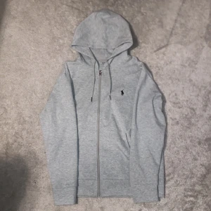 Polo Ralph Lauren zip up - Ny Polo Ralph lauren zip up, 10/10 skick. 