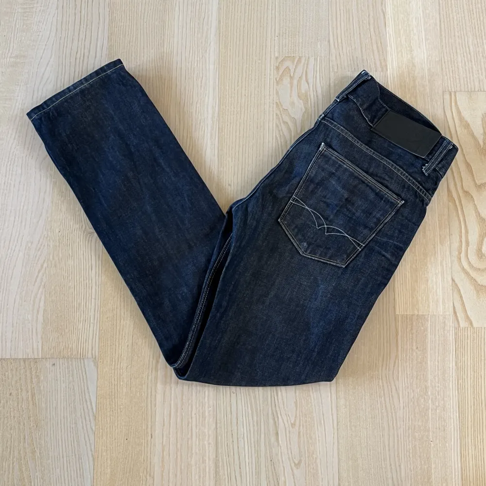 Ett par sjukt feta crocker jeans, straight/skinny fit. Vid fler frågor eller funderingar kom PM!. Jeans & Byxor.