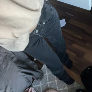 Svarta jeans  - Lager 157s svara ”Icon” jeans, varsamt använda ❣️