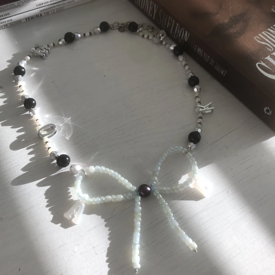 svartvitt rosett halsband!! 🐩🐈‍⬛ - 90