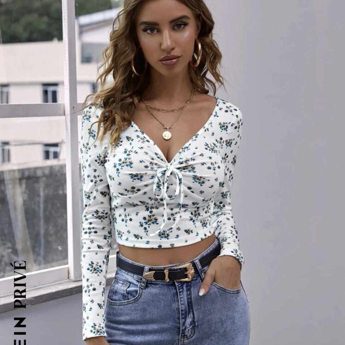 Blommig långärmad topp