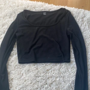 Tröja - Säljer denna jätte fina tröja/ topp. Kom privat för frågor och bilder❤️