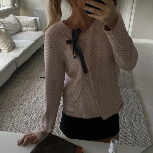 Odd Molly kofta  - Rosa odd molly kofta, helt orörd. Strl s-m💘 nypris 2000