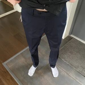 Massimo dutti chinos - Helt nya chinos från Massimo dutti, strl 38 nypris 499kr säljer för 350