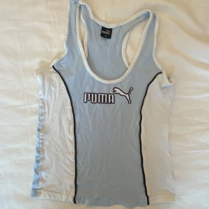 Puma topp - Puma topp som är köpt secondhand 