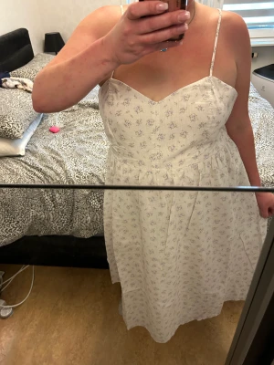 Linneklänning ny XXL - Ny med prislapp 