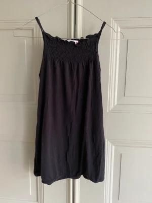 Barn klänning - En klänning som är för en 10 åring 