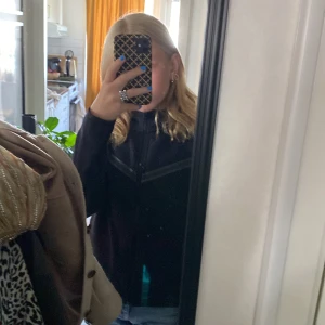 Nick teck - Säljer min Nike teck har även byxorna🖤💕köpt på JD sport