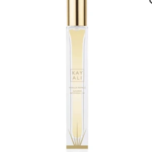 KAYALI - Vanilla royale - Säljer min parfym från KAYALI i doften Vanilla Royale då den inte kommer till användning.. Säljer för 200 inkl frakt🤍