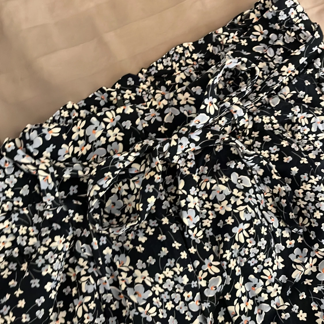 Blommiga shorts  - 90