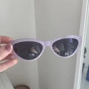 Solglasögon, lavendel, transparent 