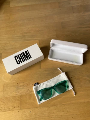 Chimi - Aqua 007. Använda 3 gånger Kvitto finns Kommer i orginalförpakning med alla tillbehör 