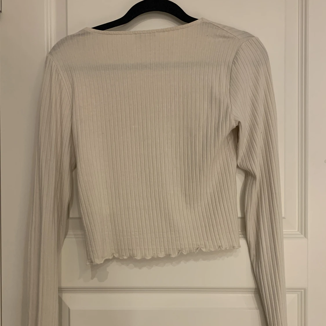 Beige topp med pärlor - 91