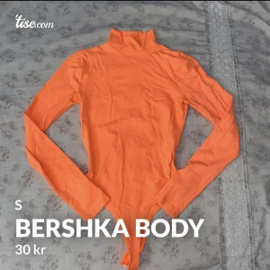 bershka body - passar xs också!