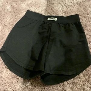 Shorts - Säljer dessa mjukis shorts från shein då de inte används längre, sparsamt använda💓