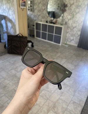Chimi - Nästan helt nya Chimi glasögon, köptes för 1250kr, om fler är intresserade så blir det budgivning